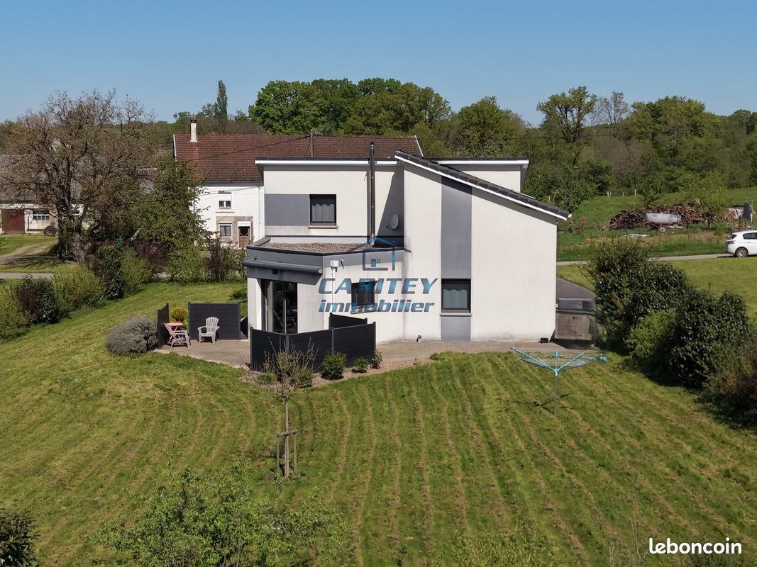 Maison 6 pièces 121 m² · à Franchevelle · 121 m² · 258 000 €