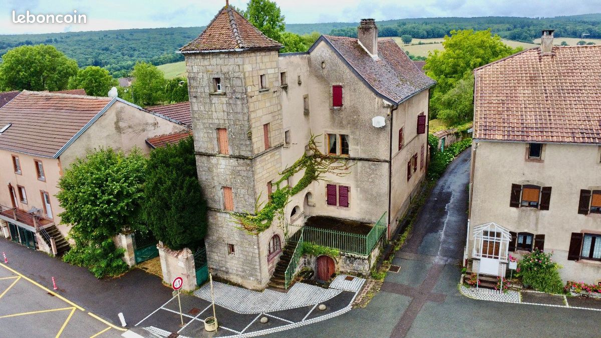 Maison 7 pièces 210 m² · à Granges-le-Bourg · 210 m² · 325 000 €