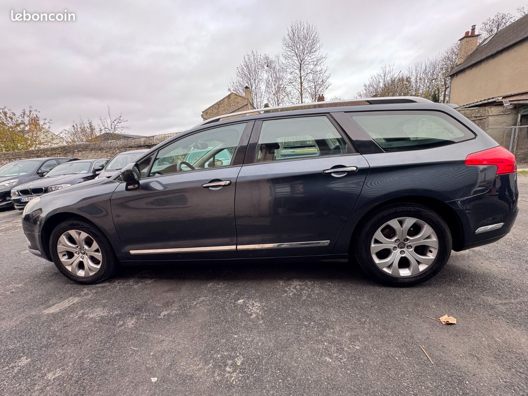 CITROEN C5 BREAK 1.6l HDI 110CH CONFORT (image 8)