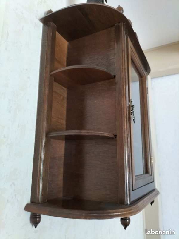 Vitrine (image 2)