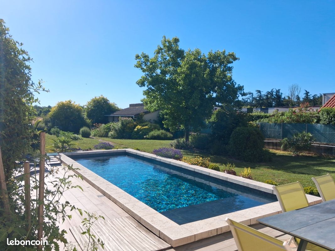 Maison 5 pièces 121 m² · à Chassieu · 121 m² · 490 000 €