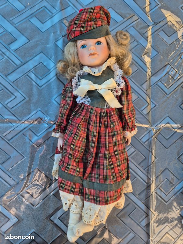 Poupée porcelaine (image 10)