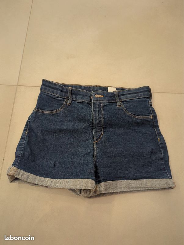 Short H&M taille EUR 158cm / UK 12-13Y (image 1)