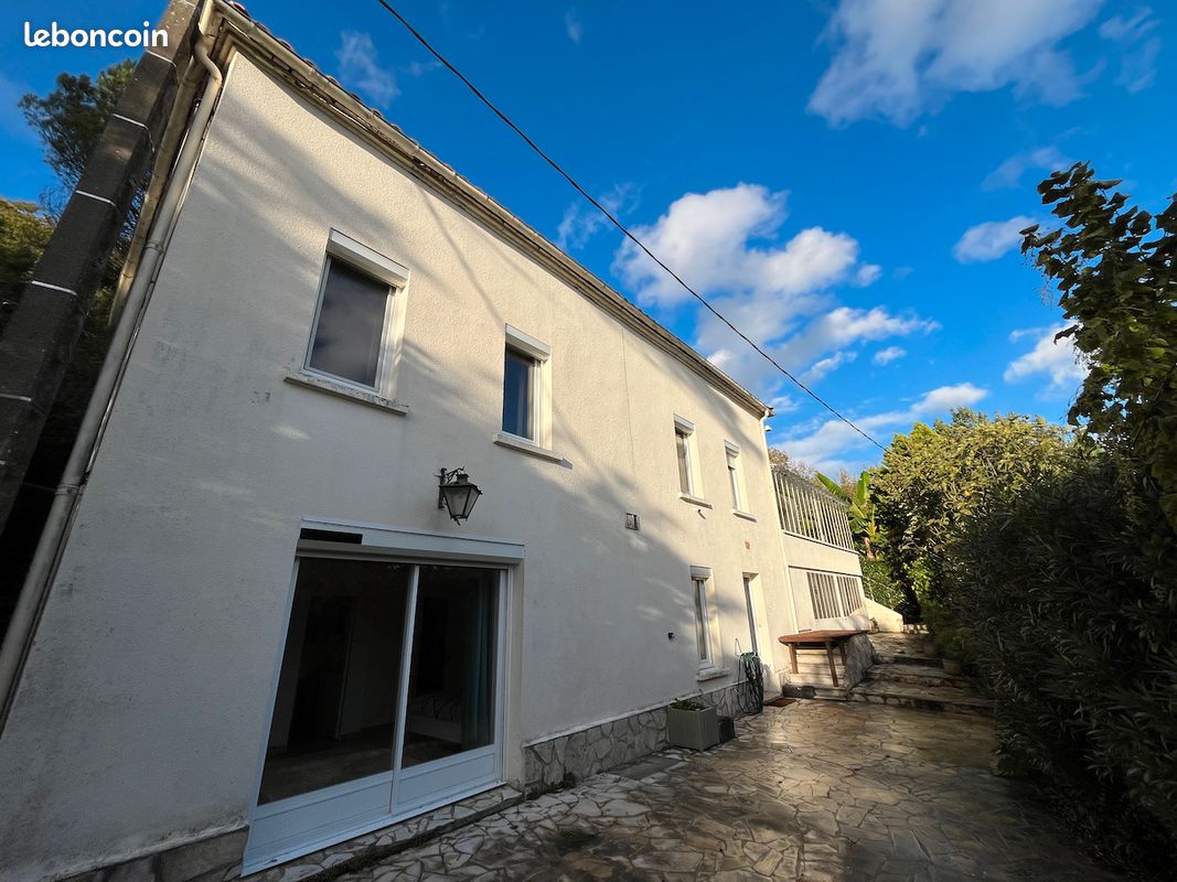 Maison 5 pièces 137 m² · à Castelmoron-sur-Lot · 137 m² · 913 €/mois