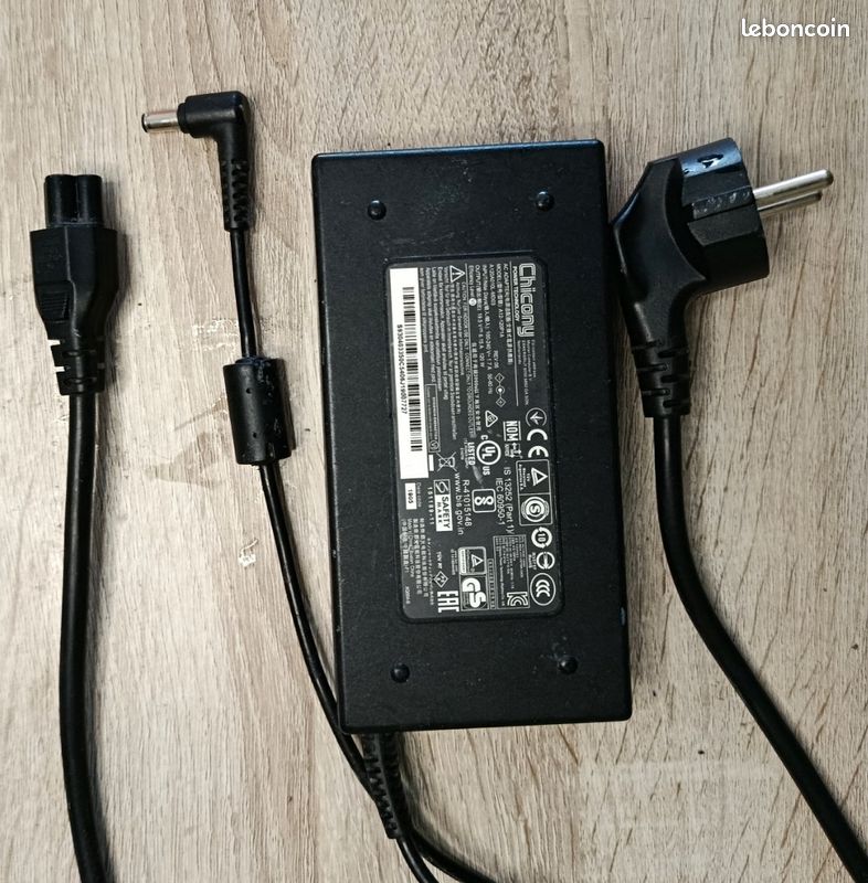 Chargeur original Chicony A12-230P1A 230 W – 19,5 V 11,8 A – Gigabyte AERO 15 (image 1)