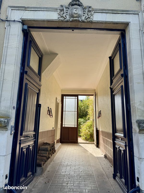 Maison 9 pièces 260 m² · à Le Mans · 260 m² · 690 000 €