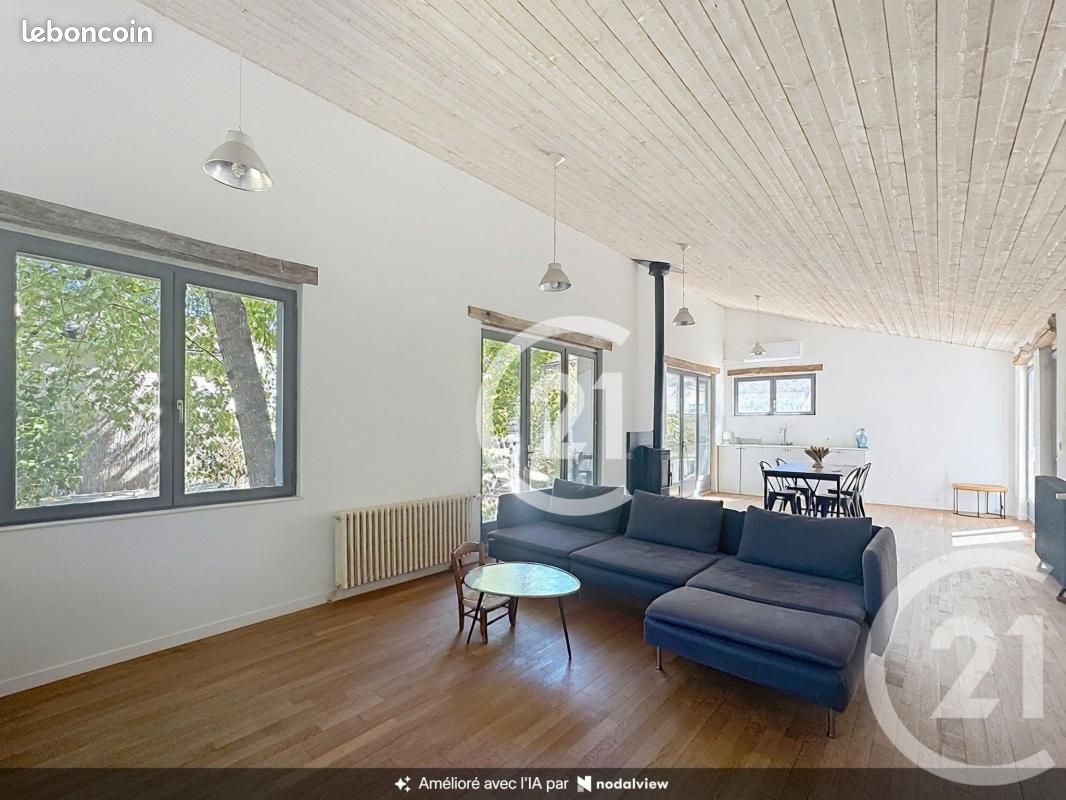 Maison 7 pièces 213 m² · à Saint-Sulpice-la-Pointe · 213 m² · 315 000 €