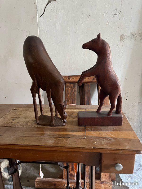 Lot de 2 statuettes en bois sculpté | Antilope et cheval | Vintage (image 1)