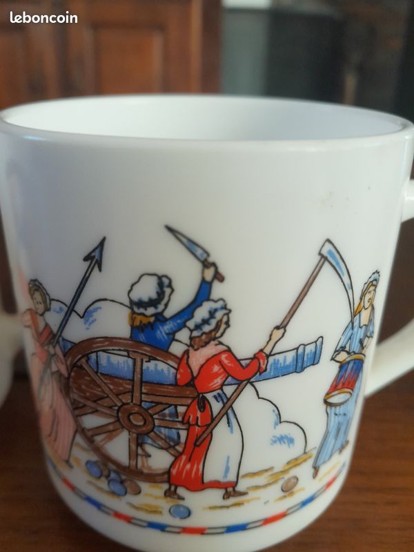 Mug Révolution Français - Arcopal : Achat occasion | Ustensiles de cuisine Arcopal Très bon état