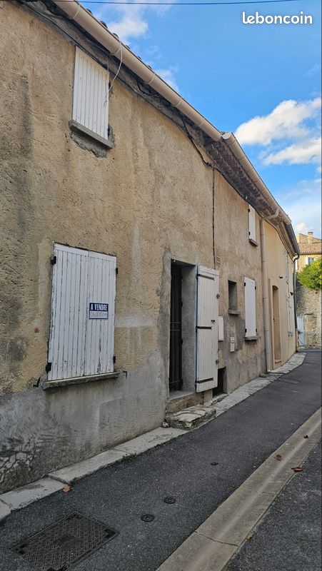 Maison 3 pièces 70 m² · à Buisson · 70 m² · 110 000 €