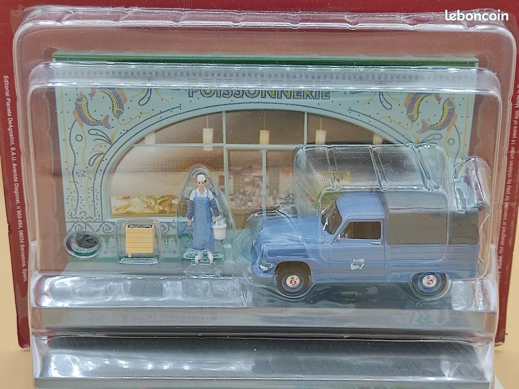 Simca Aronde Intendante 1/43 IXO – Route Bleue/RN7 – Boîte Vitrine Micro-rayures