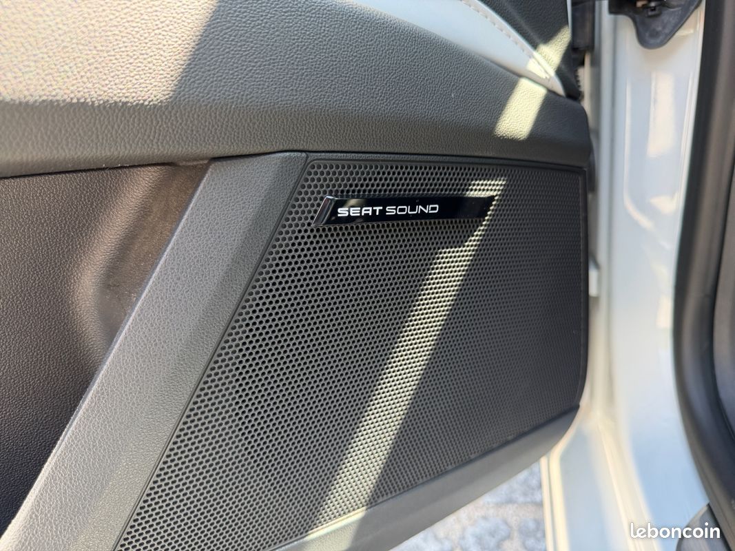 SEAT LEON 2.0 TSI 280 CUPRA CarPlay Toit ouvrant pano Sièges sport chauffants Garantie 12 mois (image 21)