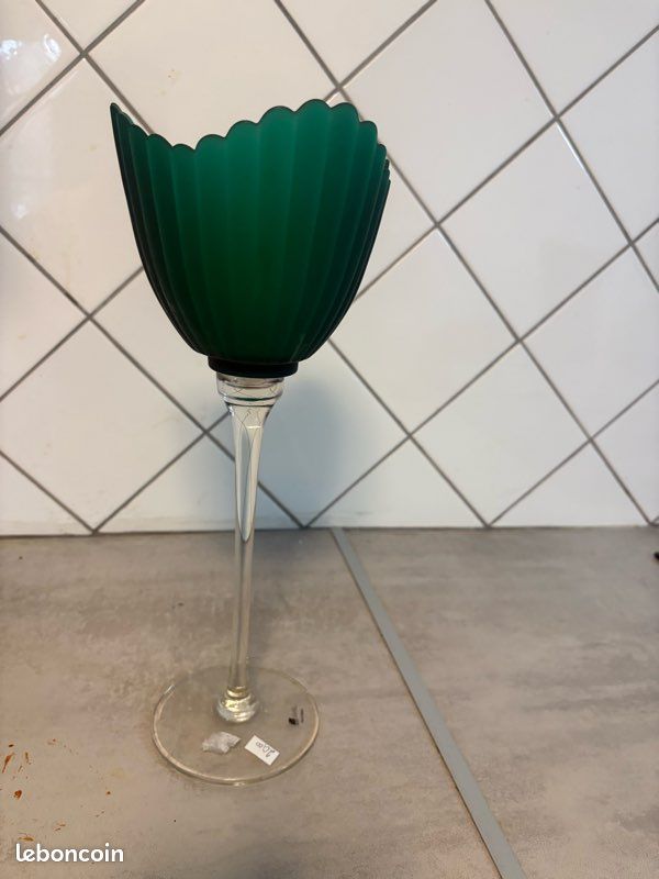 BOUGEOIR VERRE RAINURÉ LISERÉ OR 6.2X10CM VERT