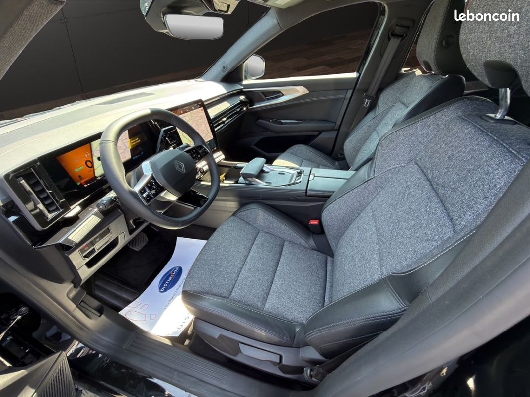 Renault RAFALE techno full hybrid E-Tech 200 ch 25 (image 10)