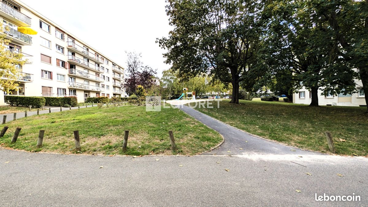 Appartement 4 pièces 78 m² · à Plaisir · 78 m² · 159 000 €