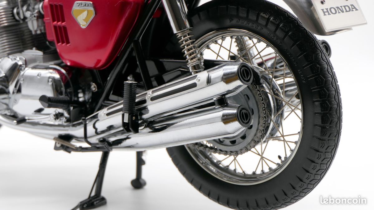 Deagostini 1/4 modele reduit honda cb750 k0 sandcast cb 750 four