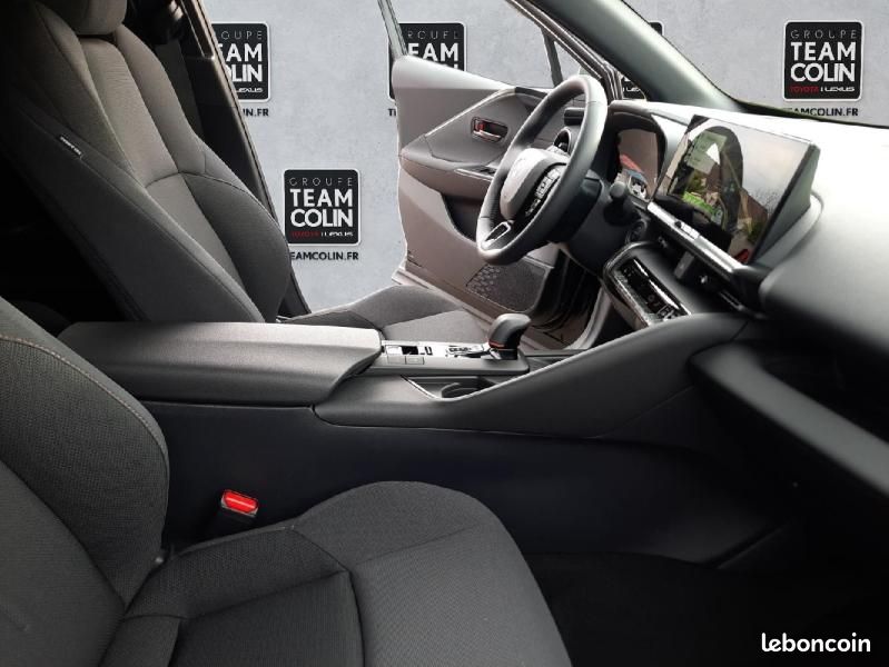 Toyota C-HR 1.8 Hybride 140ch Design MY25 (image 15)