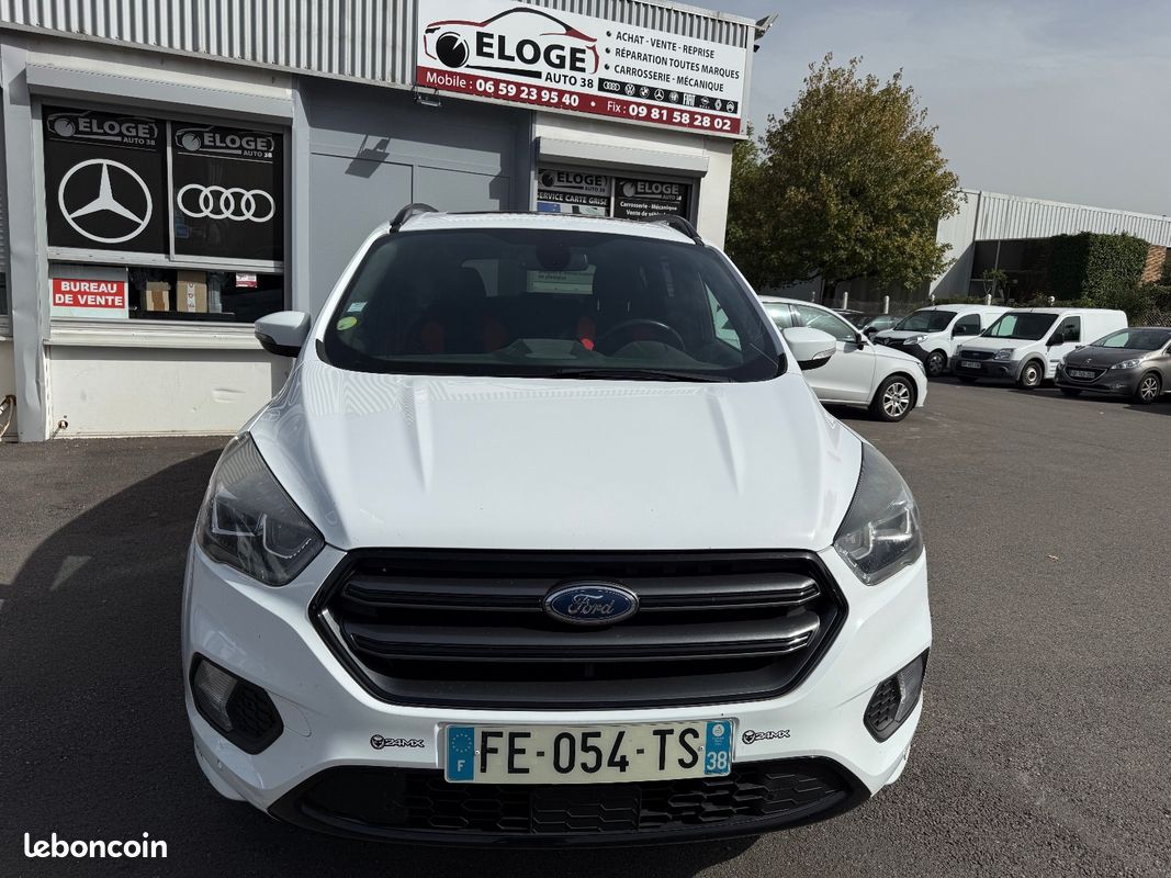 FORD KUGA 2.0 TDCi 150 SS 4x2 BVM6 ST-Line Black Silver / TOIT OUVRANT PANO / FULL ENTRETIEN (image 4)
