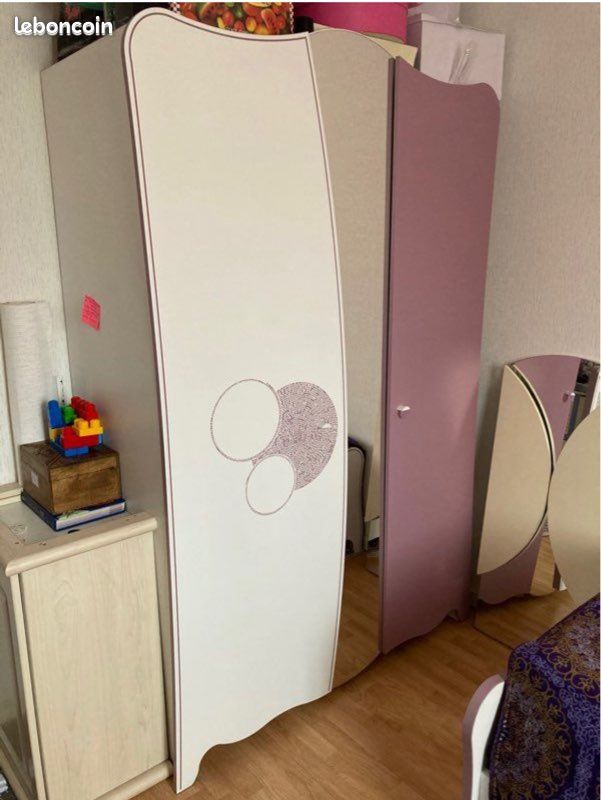 La chambre à coucher (fille) (image 2)