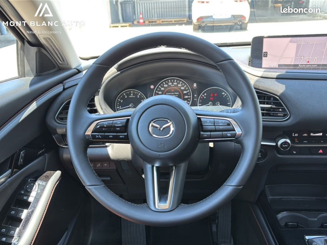 MAZDA CX-30 2.5L e-SKYACTIV G M Hybrid 140 ch 4x2 BVM6 Nagisa (image 9)