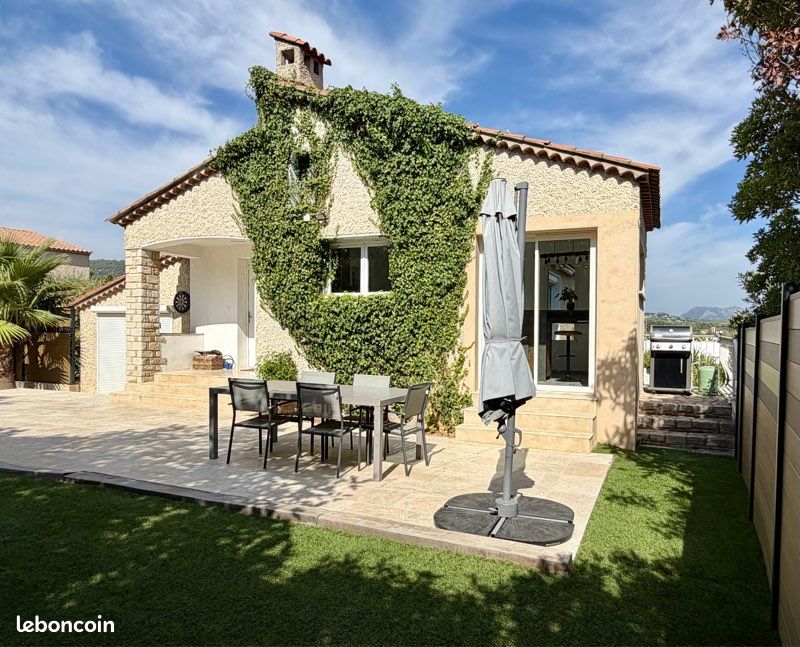 Maison 4 pièces 110 m² · à Sanary-sur-Mer · 110 m² · 590 000 €
