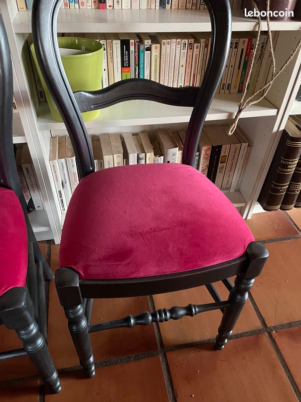 Vends chaises en bois et tissu (image 3)