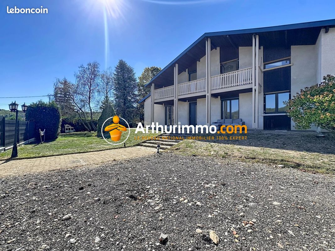 Maison 5 pièces 156 m² · à Flachères · 156 m² · 320 000 €