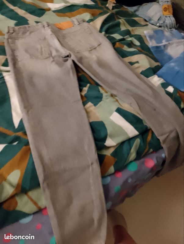 Jeans enfant 10ans (image 2)