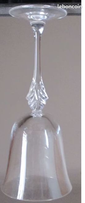 Lot de trois verres à pied de 19cl en cristal d'Arques - modèle ancien Verneuil - ni utilisés ni lavés - stockés en sous-sol depuis 1988 - Cristallerie J.G. Durand (image 3)