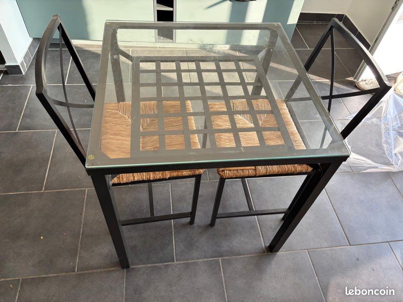 Table en verre et 2 chaise rotin (image 2)