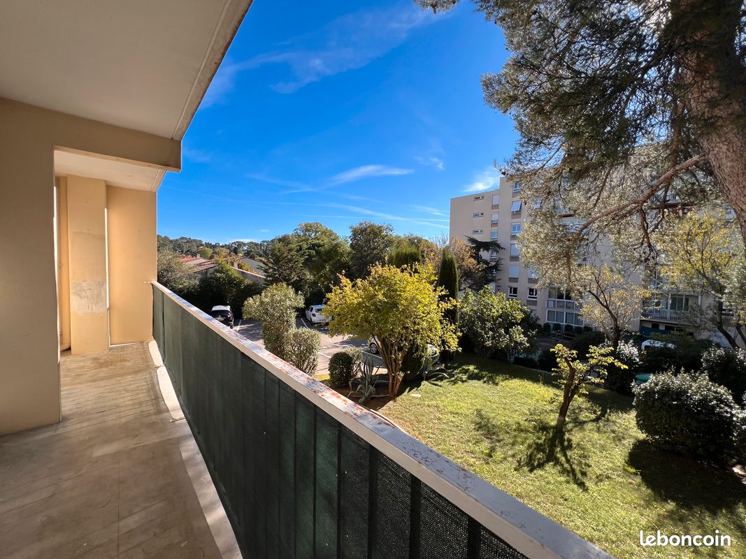 Appartement 2 pièces 53 m² · à Nîmes · 52,6 m² · 675 €/mois