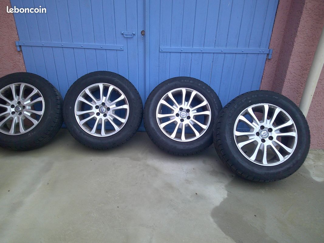 Lot 4 jantes alu avec pneus hiver (image 1)