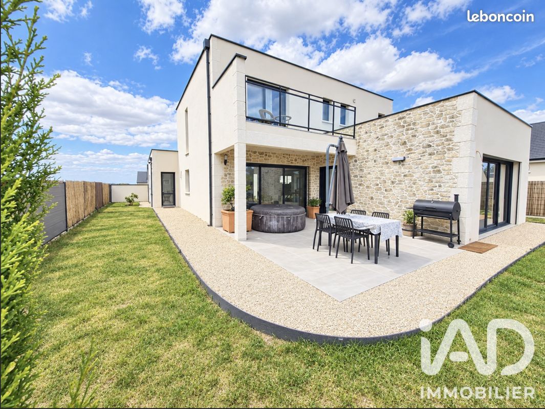 Maison 7 pièces 169 m² · à Villebarou · 169 m² · 499 990 €