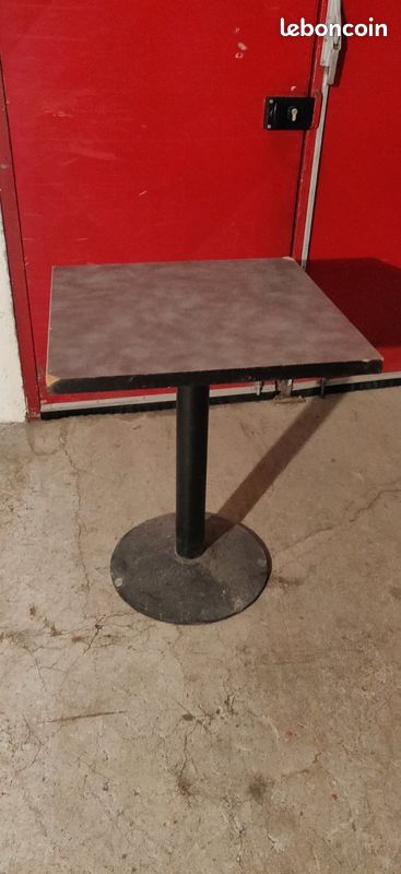 Table bistrot pied fonte (image 1)
