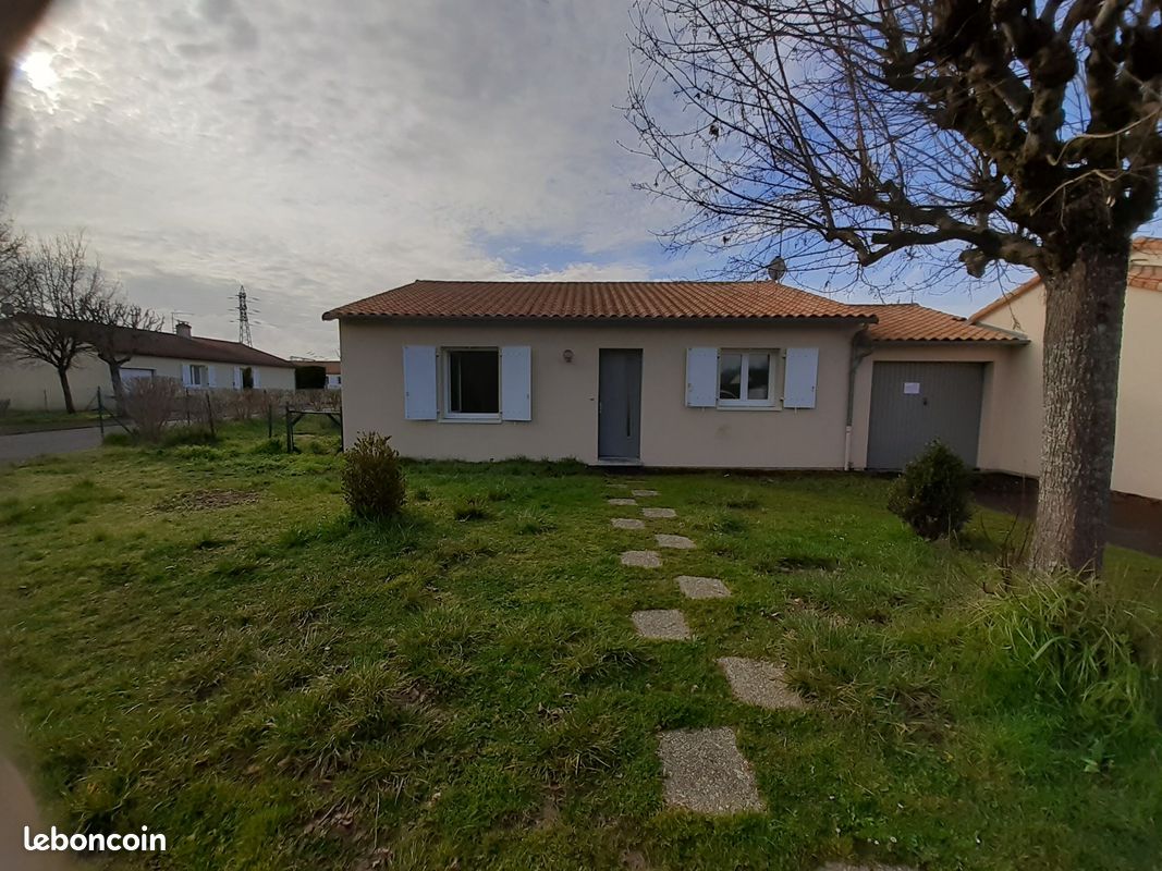 Maison 4 pièces 80 m² - Montmorillon 86500 (image principale 0)