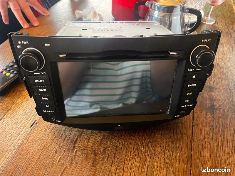 Post radio voiture (image 1)