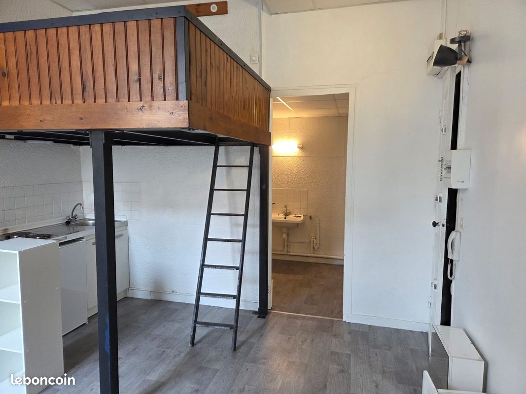 Appartement 1 pièce 25 m² · à Bordeaux · 25 m² · 600 €