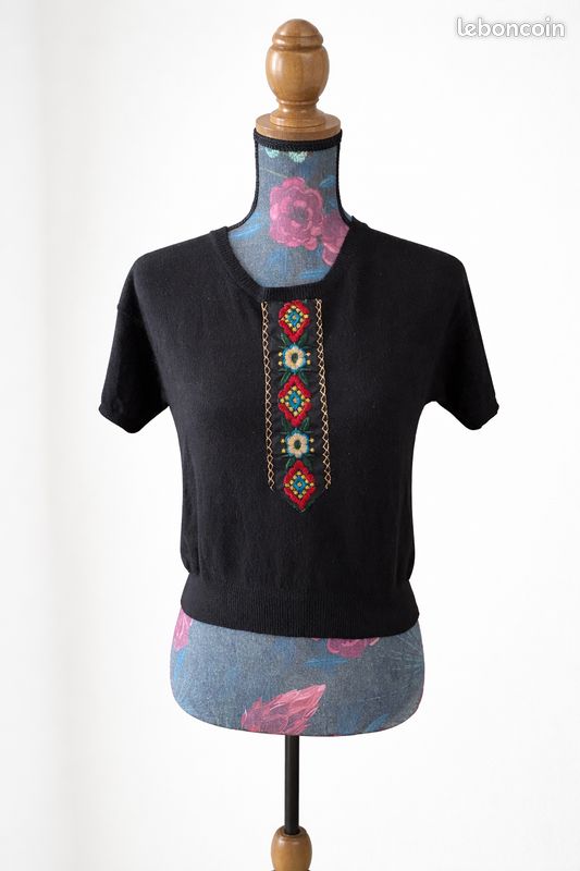 Pull noir brodé style folk / boho – Forever 21 – Taille M (image 3)