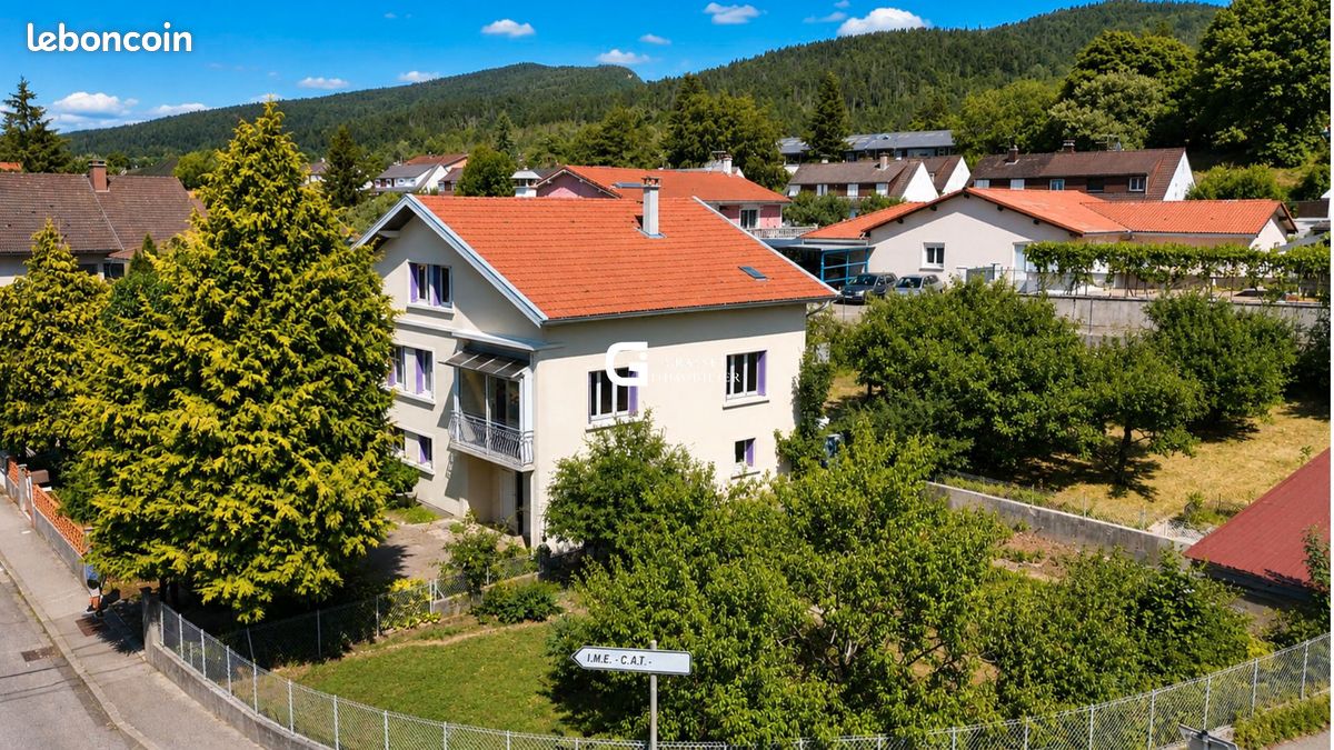 Maison 8 pièces 121 m² · à Oyonnax · 121 m² · 229 000 €