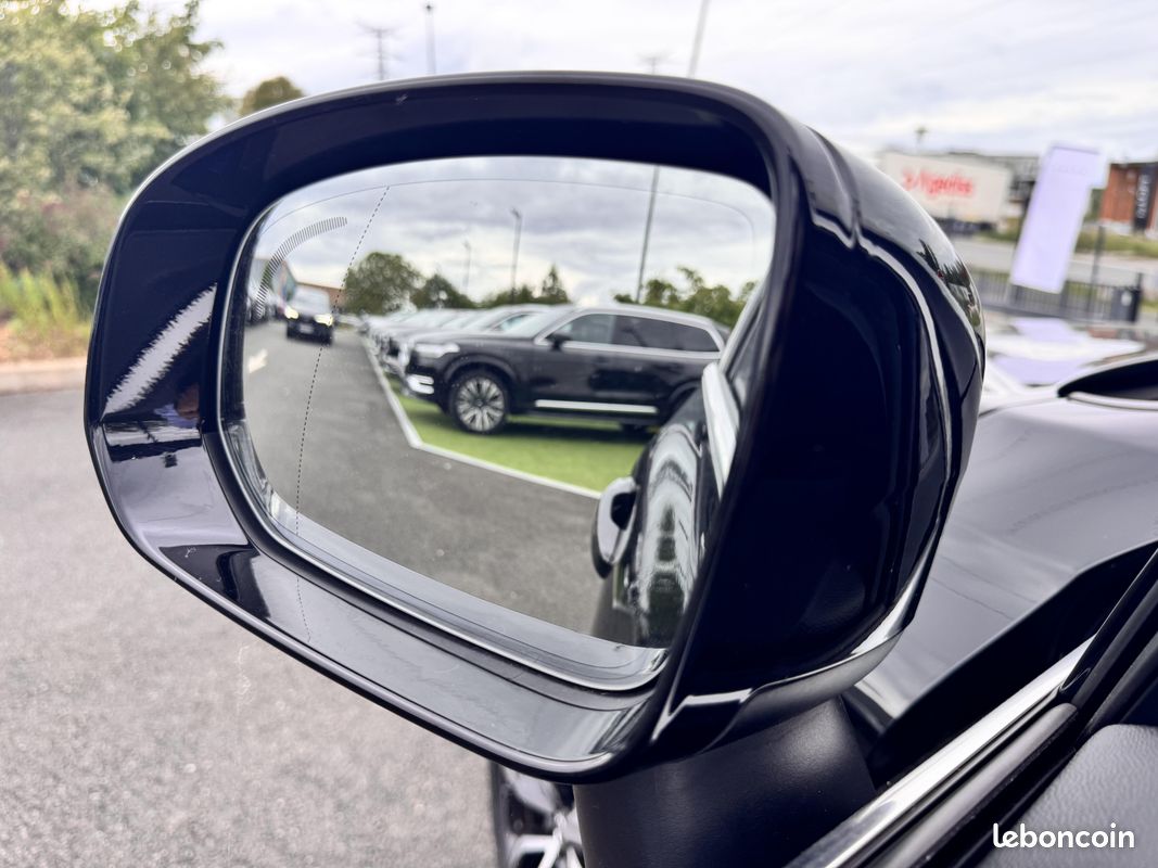 VOLVO XC60 B4 197 ch Geartronic 8 Plus Style Chrome (image 7)