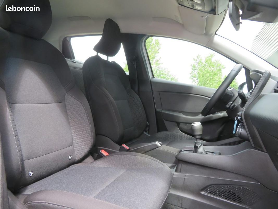 RENAULT CLIO V 1.5 Blue dCi -100 SOCIETE Business (image 8)