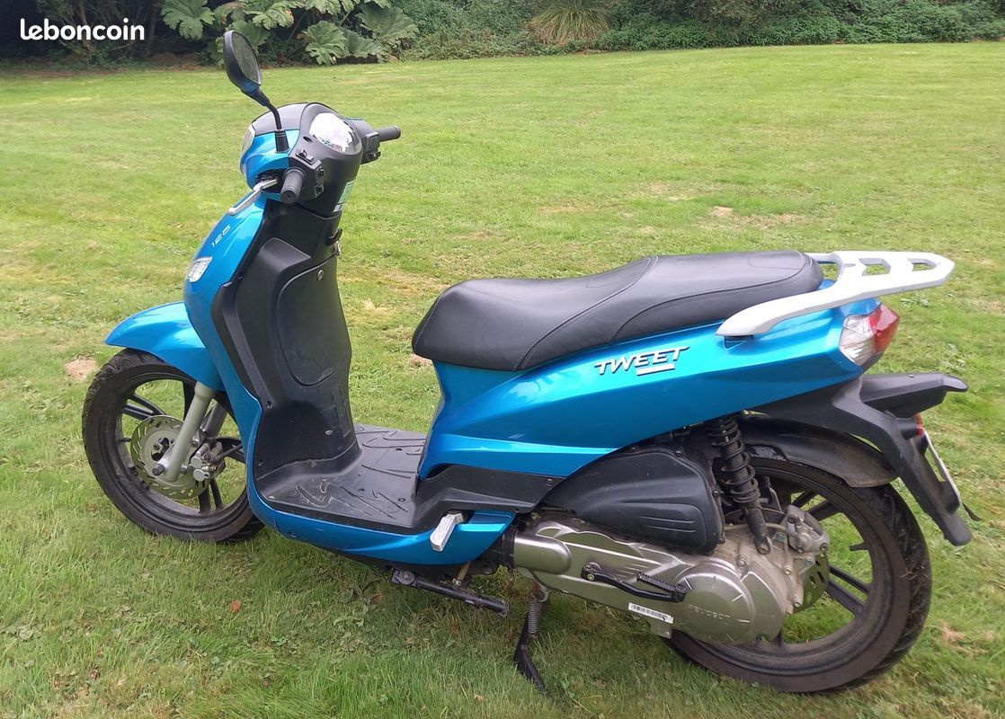 Vends scooter peugeot 125 "Tweet" (image 2)