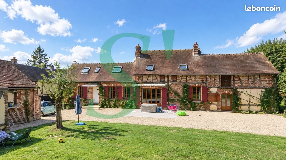 Maison 7 pièces 156 m² · à Auneuil · 156 m² · 265 000 €
