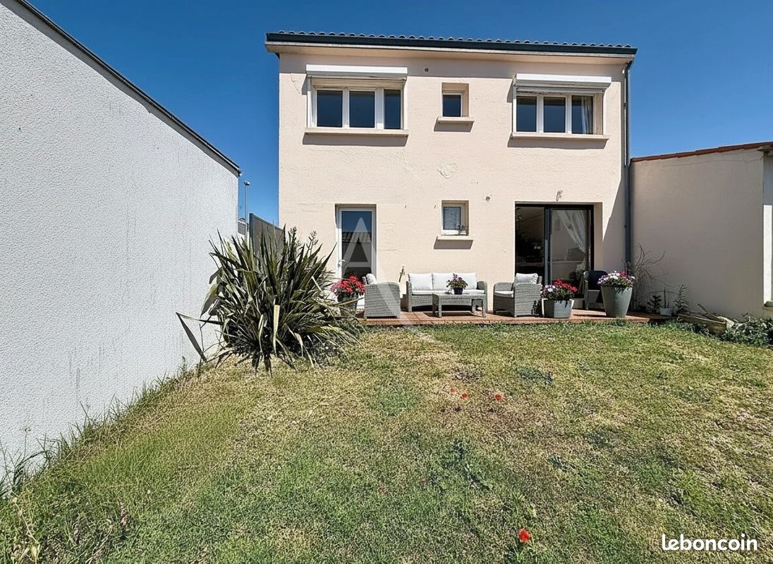 Maison 4 pièces 80 m² · à Angoulins · 80 m² · 282 285 €
