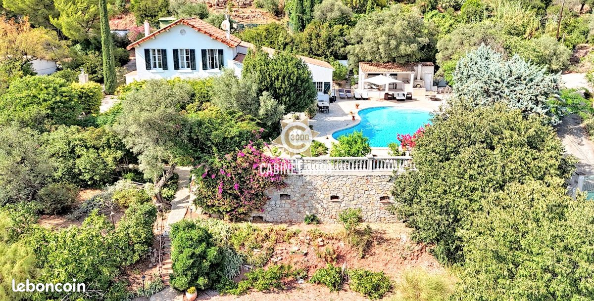 Maison 11 pièces 323 m² · à La Valette-du-Var · 323 m² · 1 259 000 €