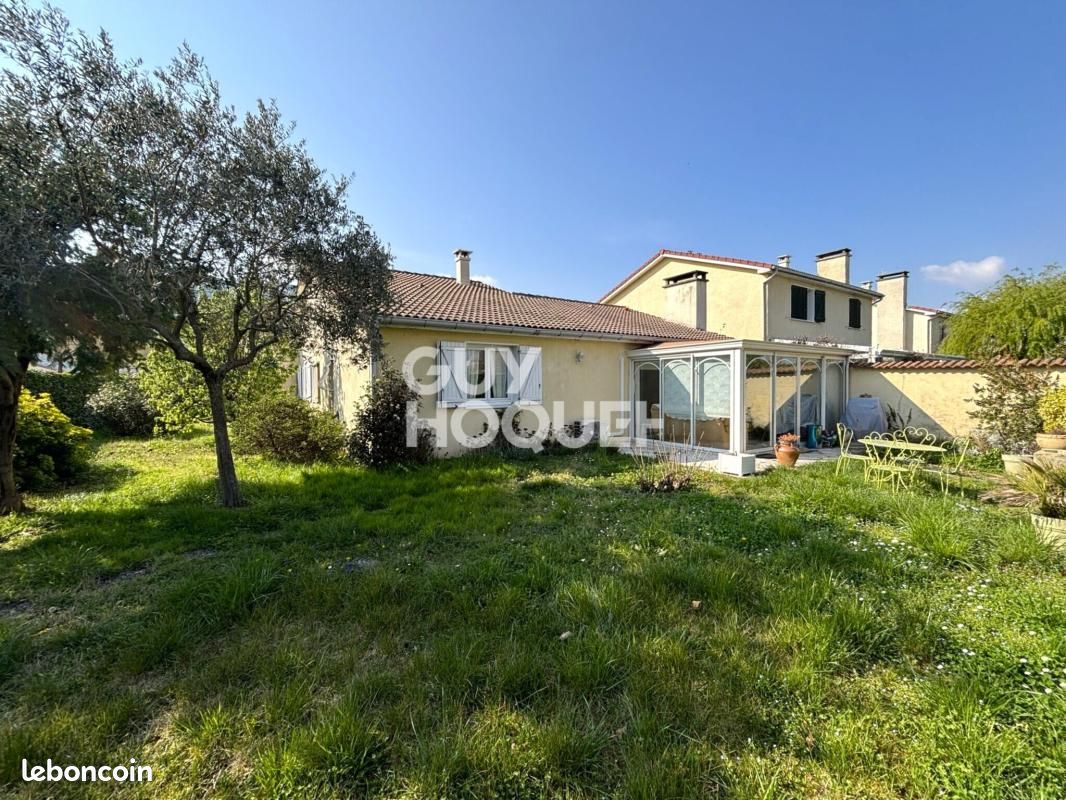 Maison 4 pièces 102 m² · à Guilherand-Granges · 102 m² · 335 000 €