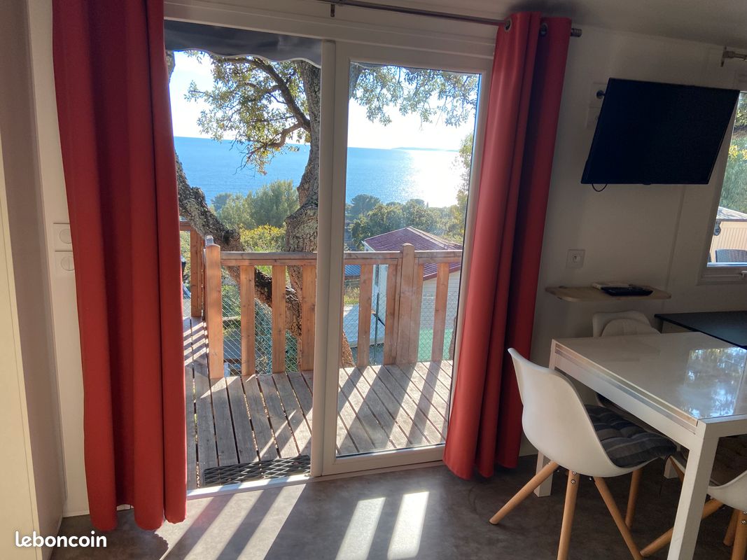 Local commercial 3 pièces 40 m² · à Saint-Raphaël · 40 m² · 69 000 €