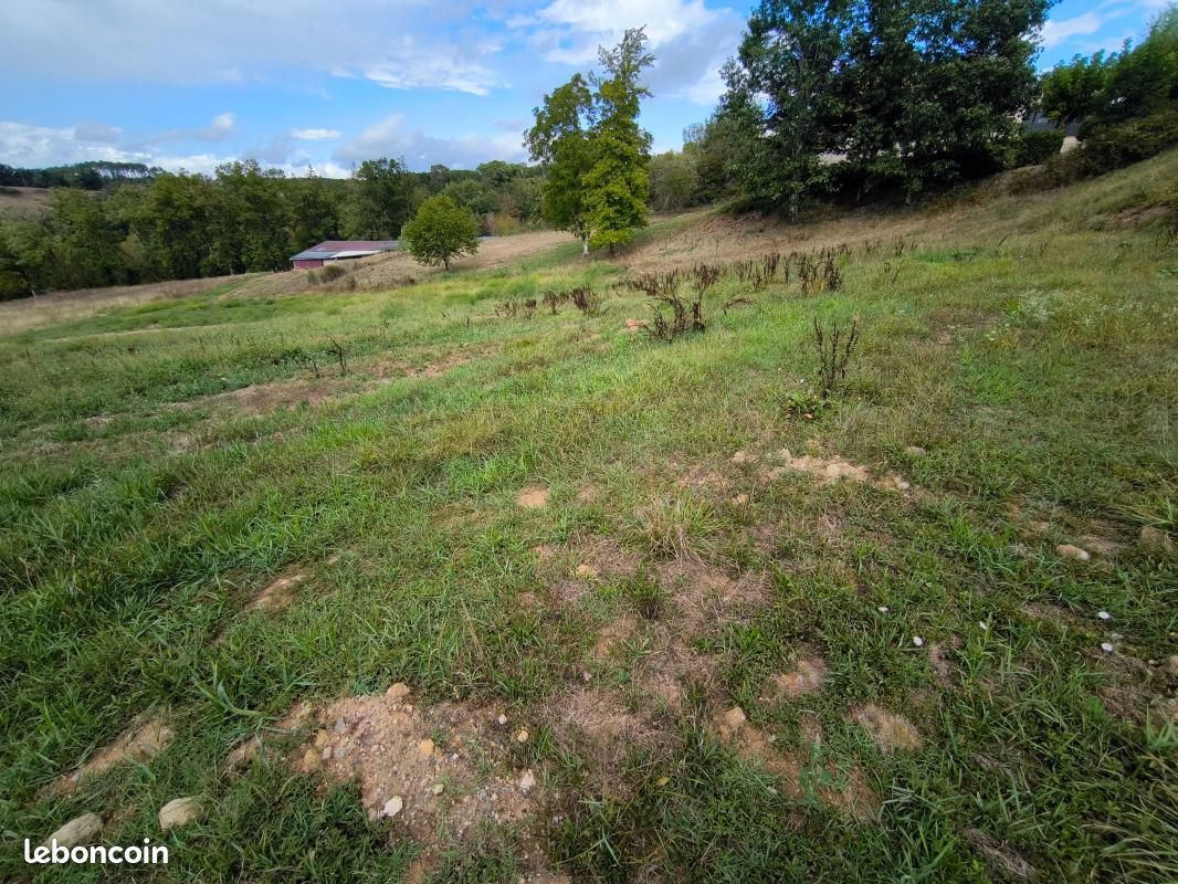 Terrain 2 000 m² Malemort · 39 800 €