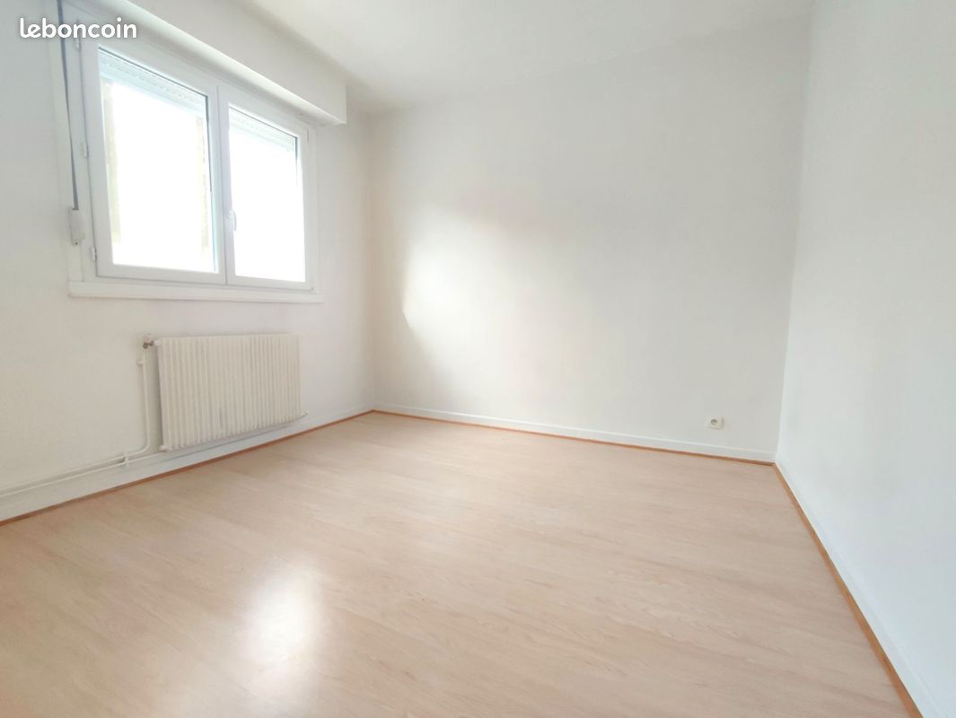 Appartement 3 pièces 61 m² · à Lille · 60,8 m² · 910 €