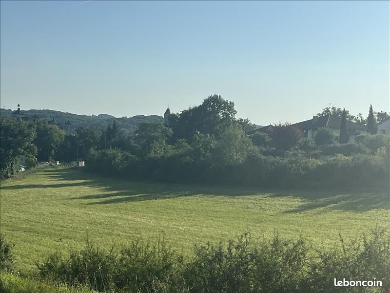 Terrain 2288 m² · à Martel · 50 500 €